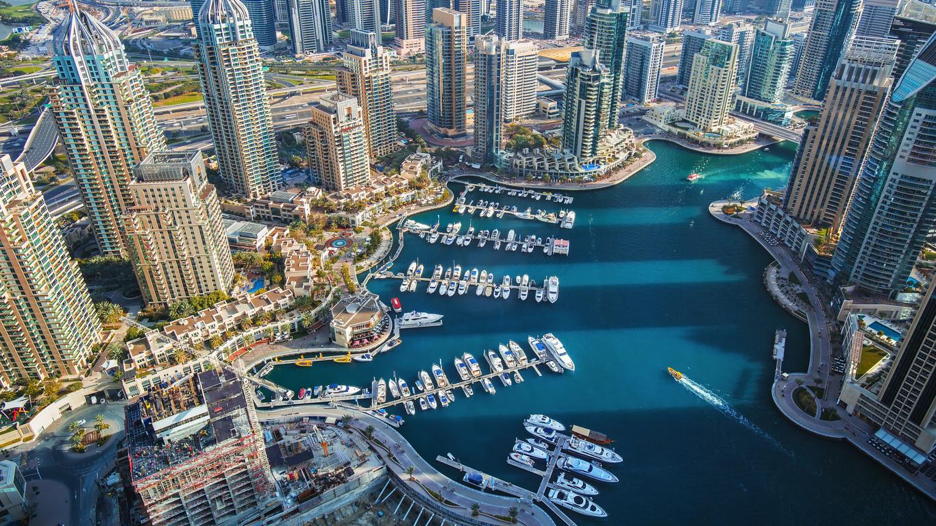 Hyrbil i Dubai Marina (Dubai)
