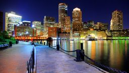 Hitta billiga flyg till Boston