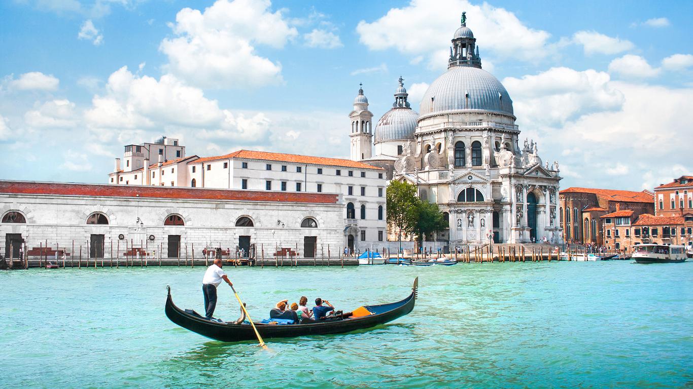 Hyrbil i San Marco (Venedig)