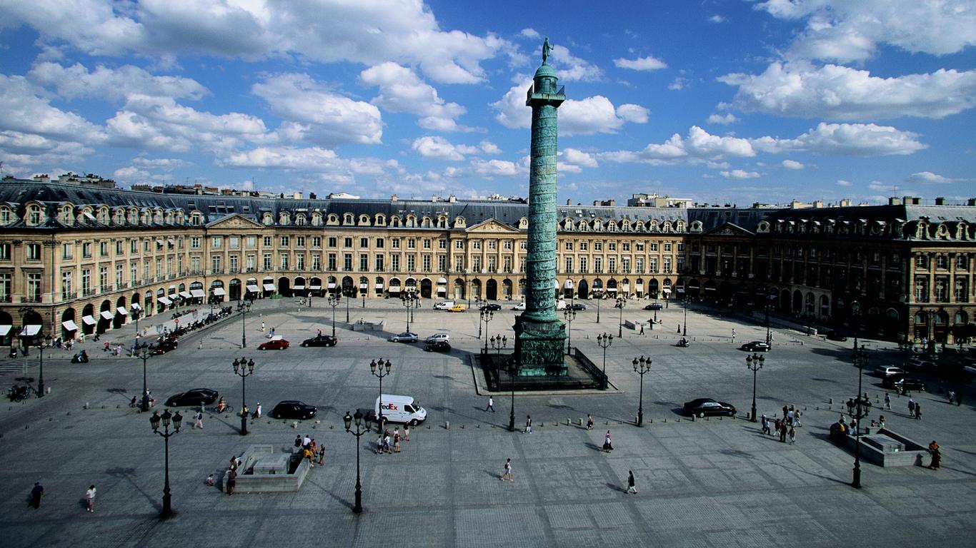 Hyrbil i Place Vendôme (Paris)