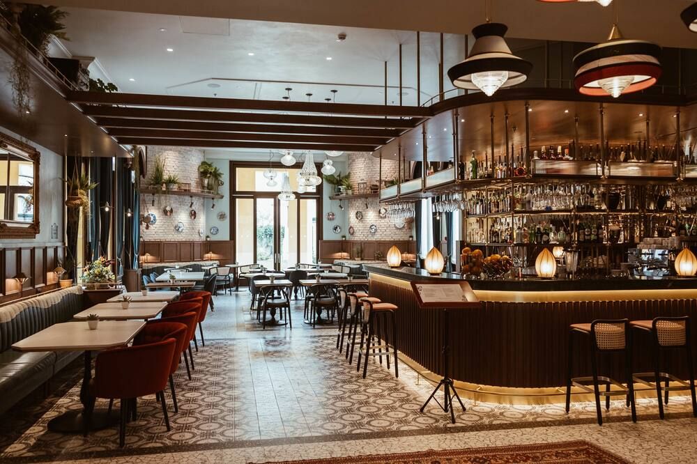 Bar