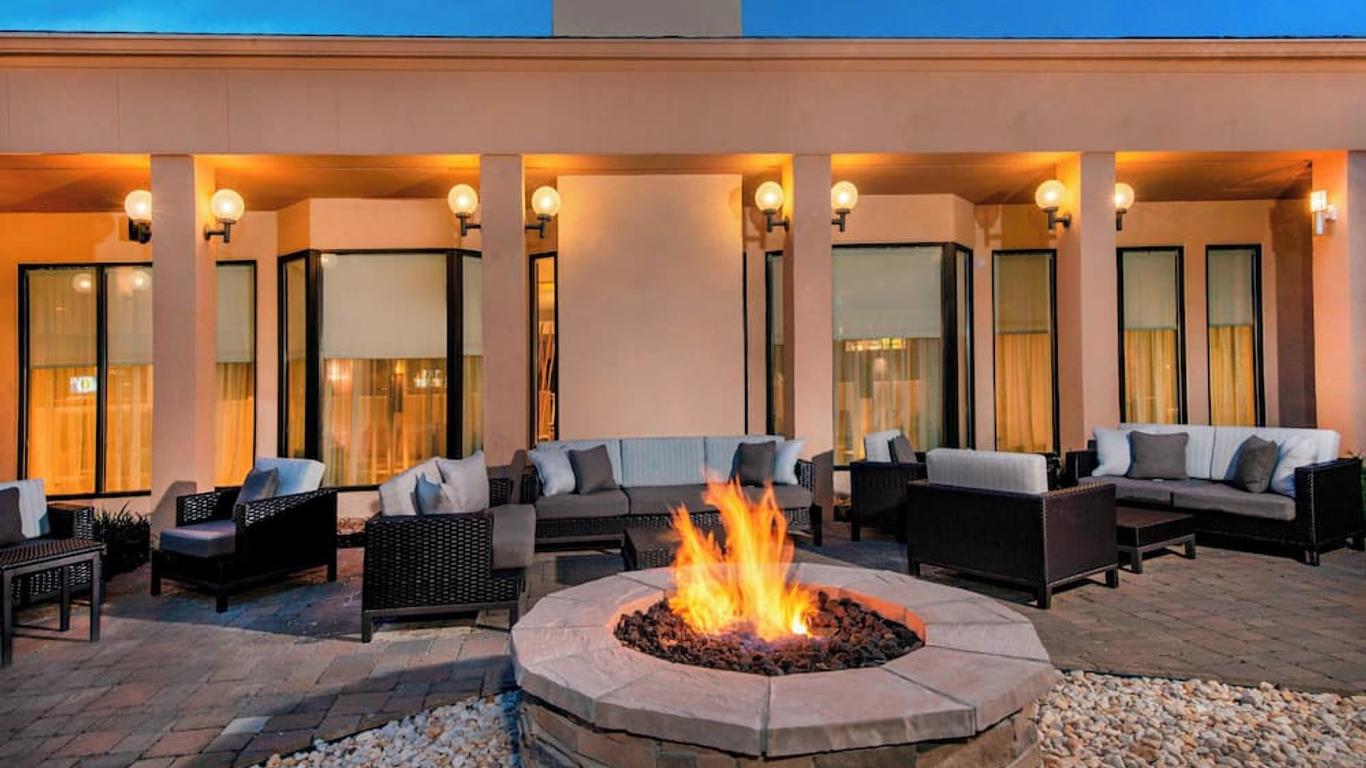 Courtyard by Marriott Rockville