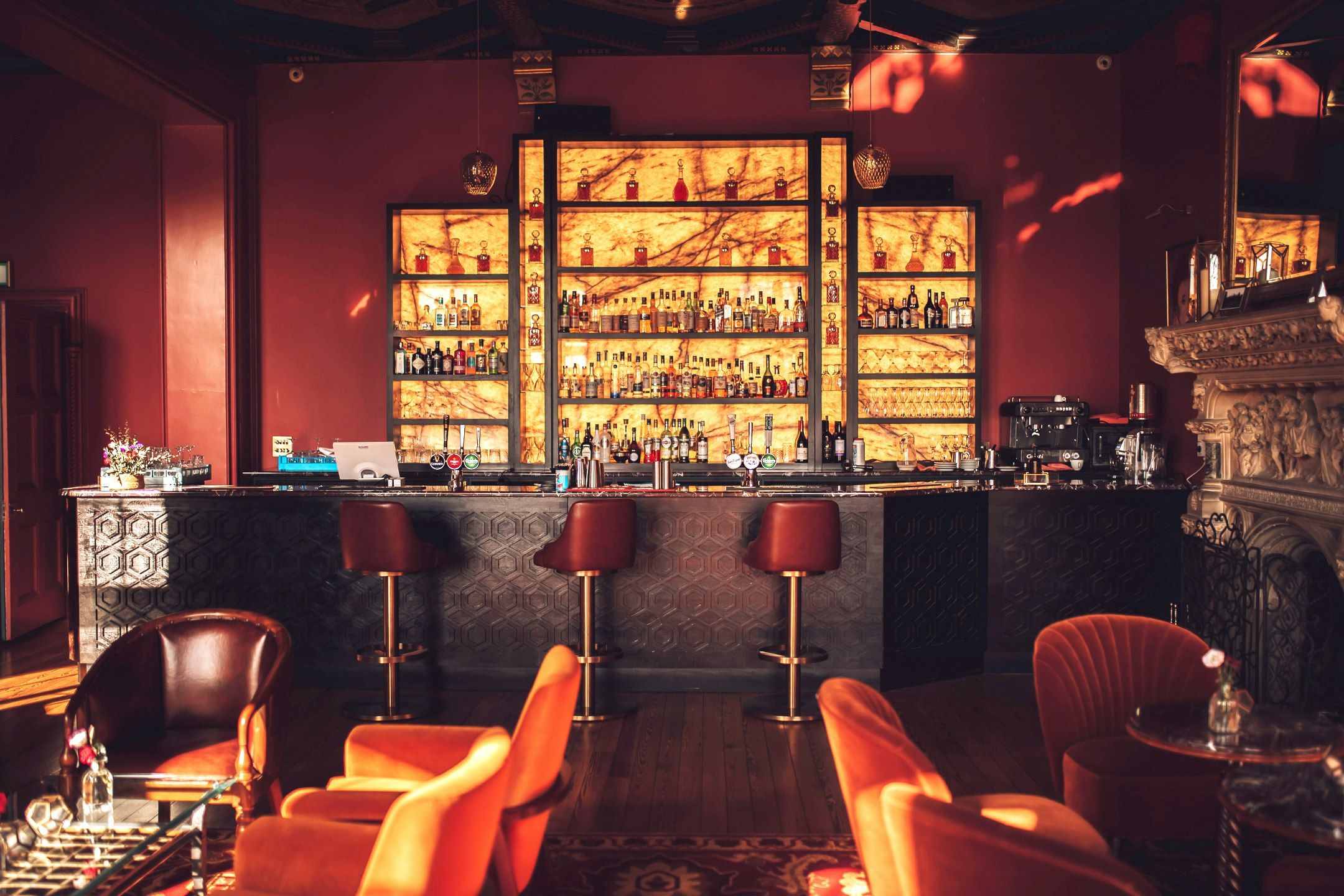 Bar