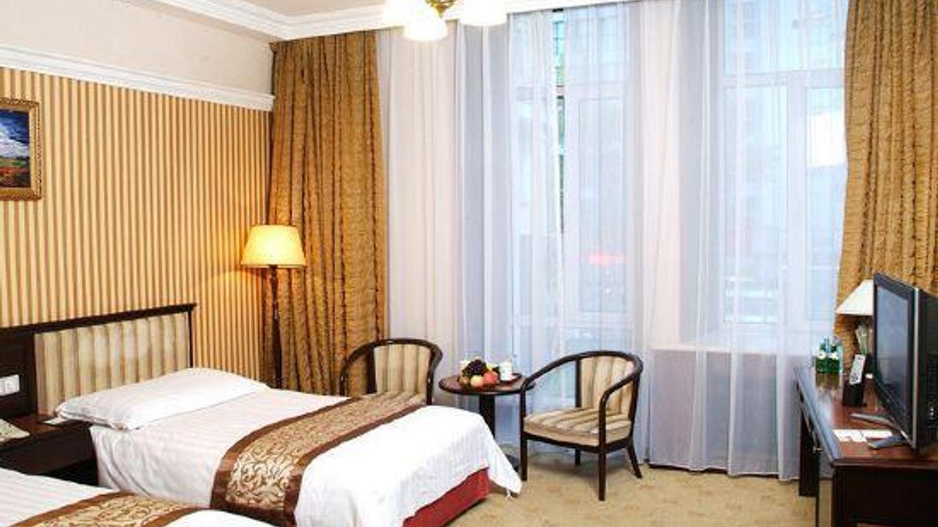 Longmen Grand Hotel