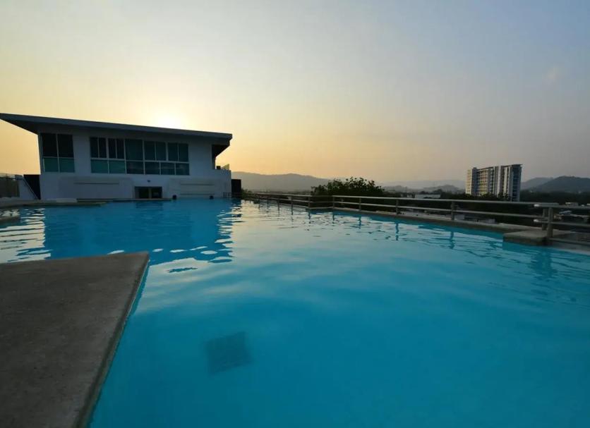 Pool Foto