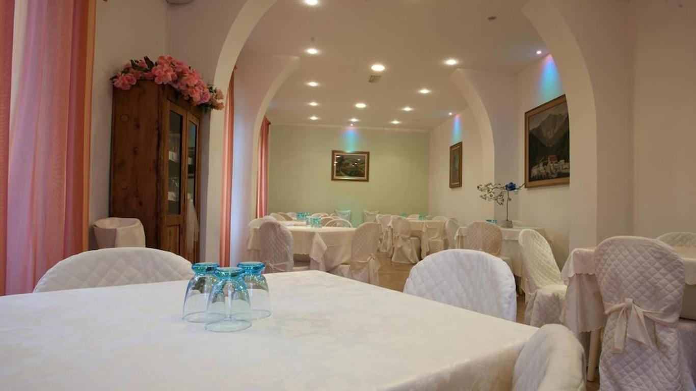 Hotel Ristorante Grappolo D'Oro