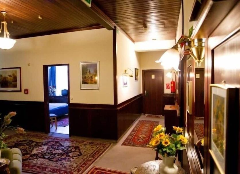 Hall Foto