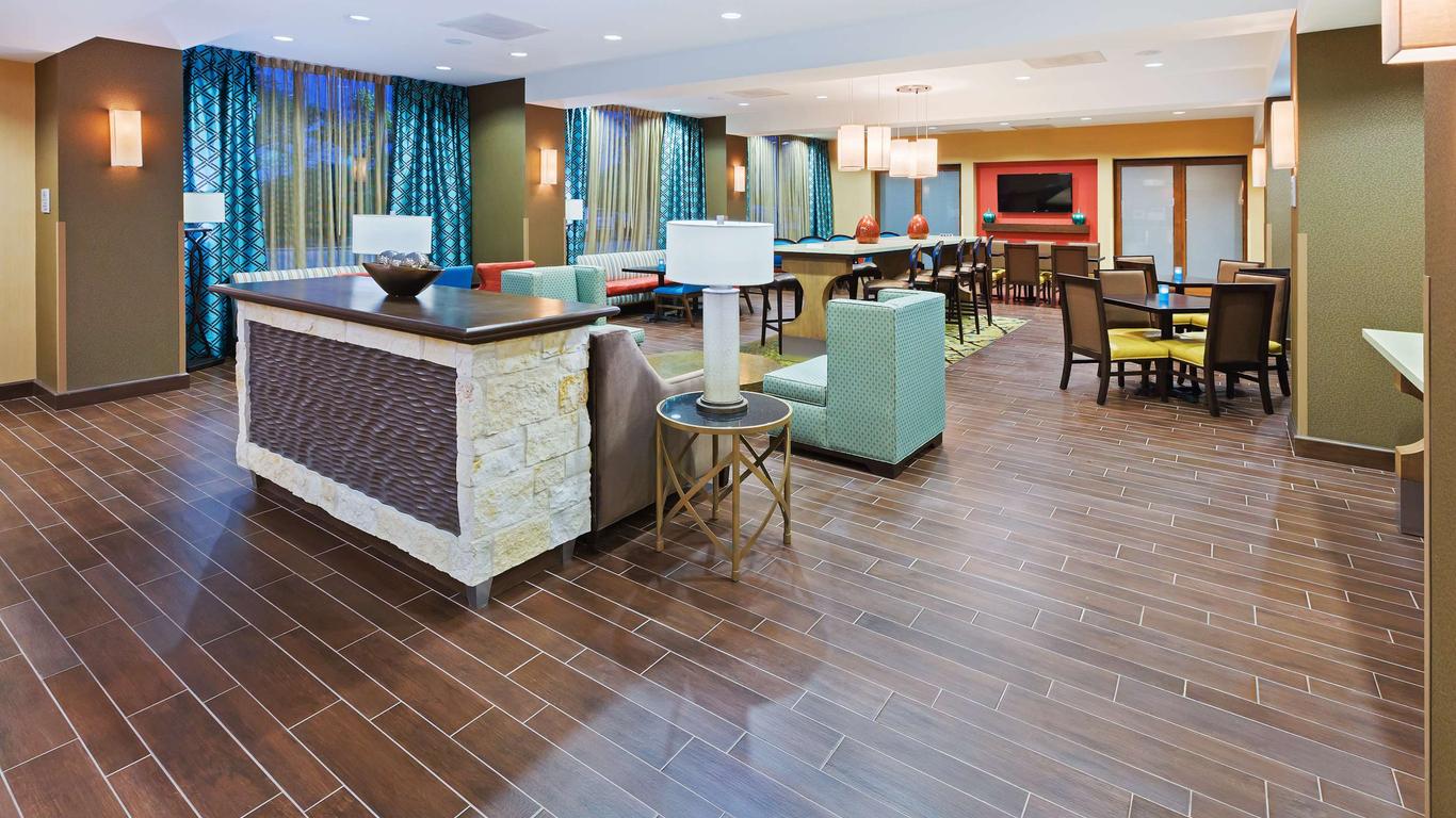 Hampton Inn Austin Oak Hill