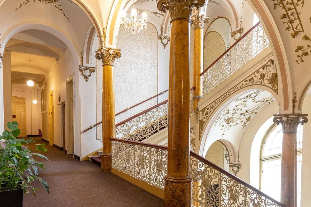 Hall