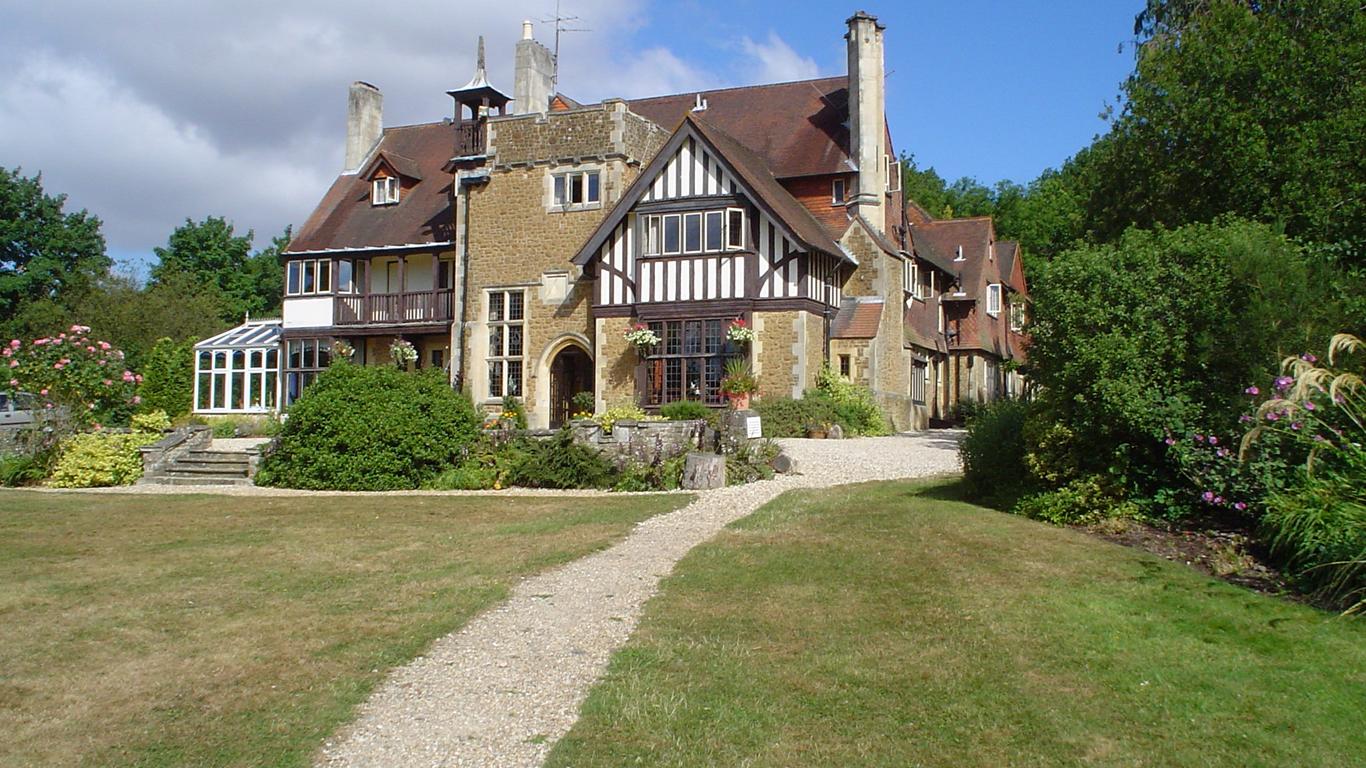 Farnham House Hotel