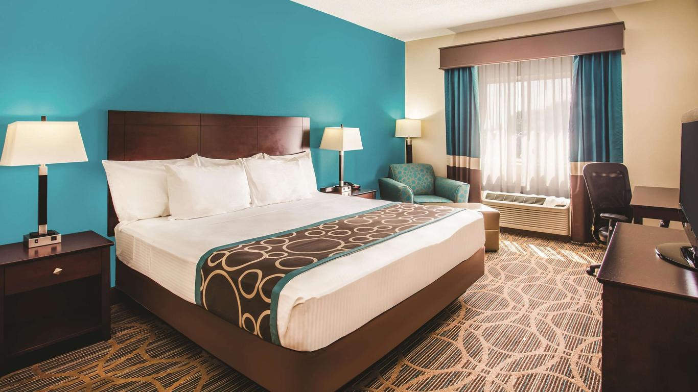 La Quinta Inn & Suites by Wyndham Evansville