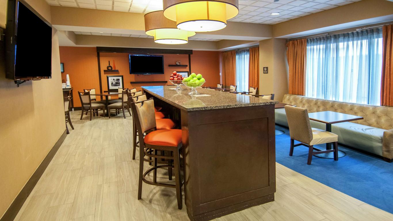 Hampton Inn Metairie