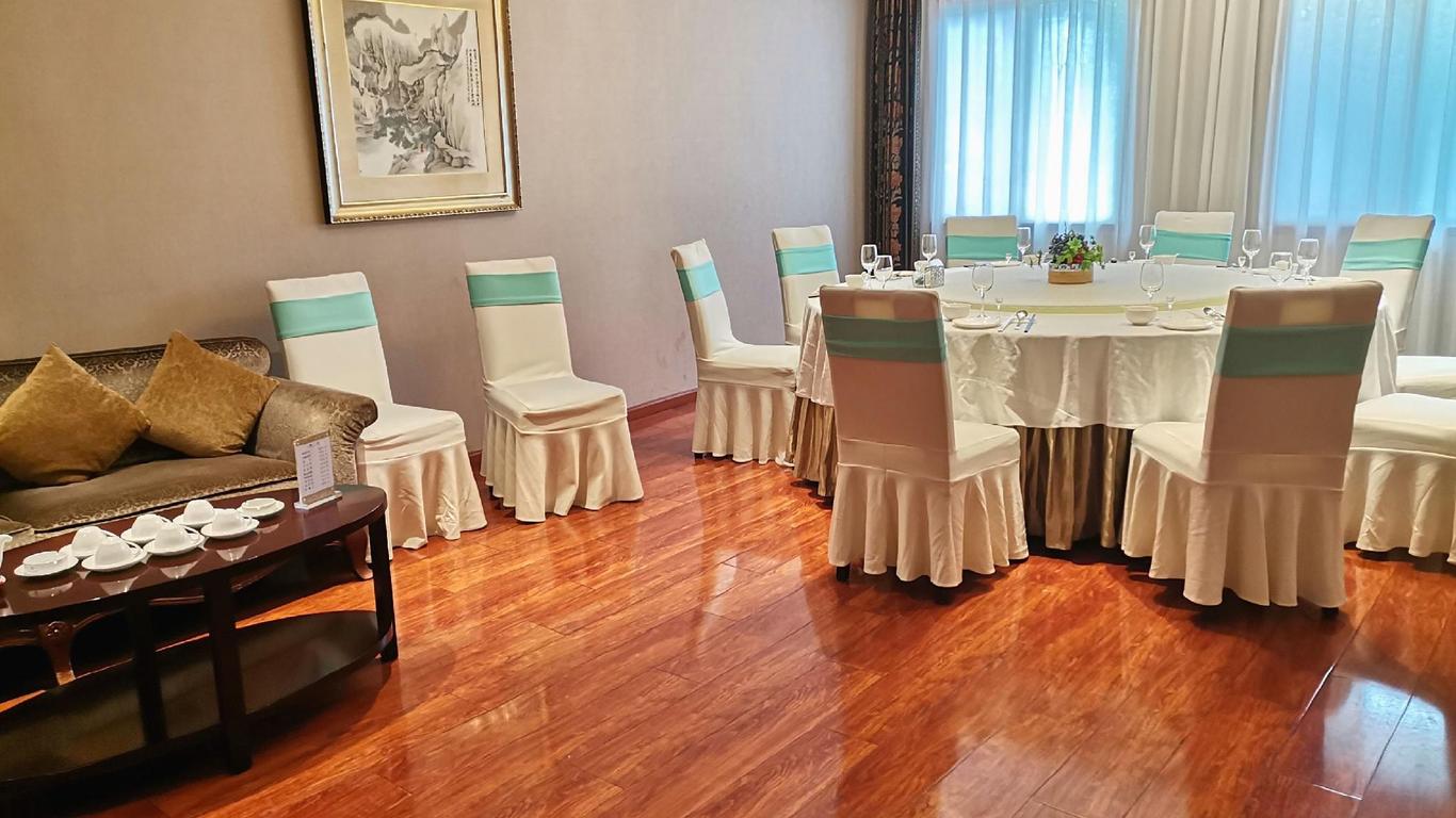 Chengdu Rongtong Jinhe Hotel