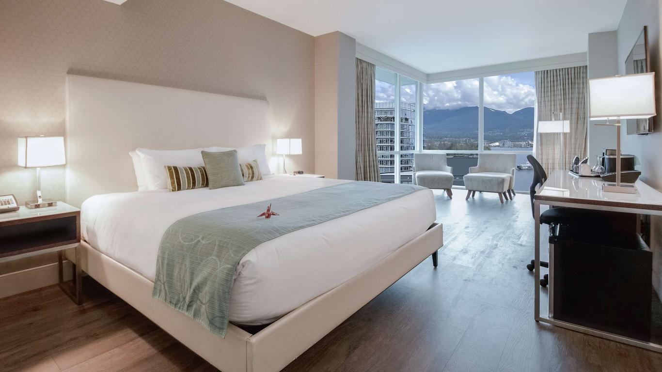 Coast Coal Harbour Vancouver Hotel By Apa