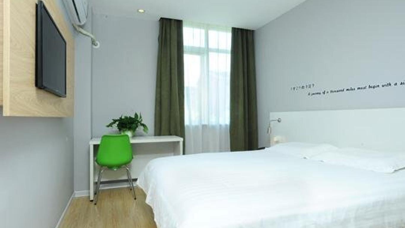 Motel 168 Dalian High-tech Park Huangpu Road Branch