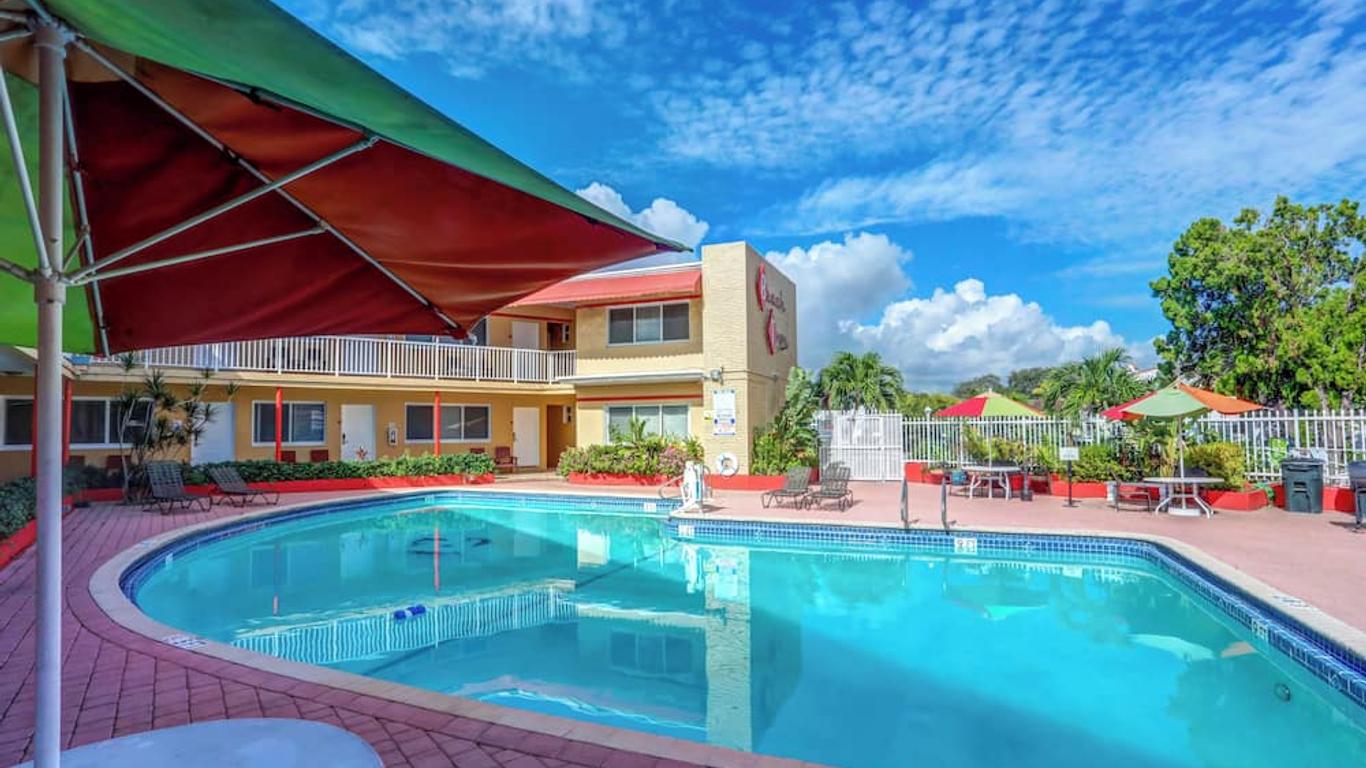 Beach and Town Motel