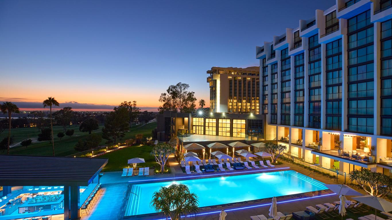 VEA Newport Beach, A Marriott Resort & Spa